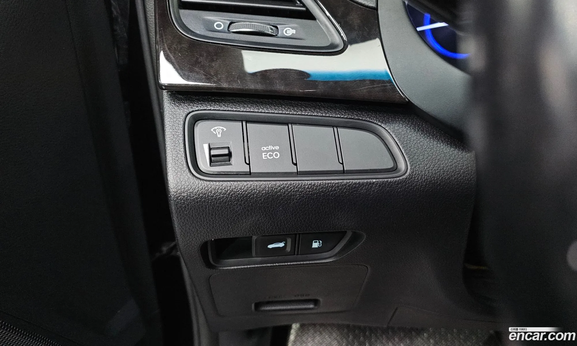Hyundai Grandeur HG 2012 — 17
