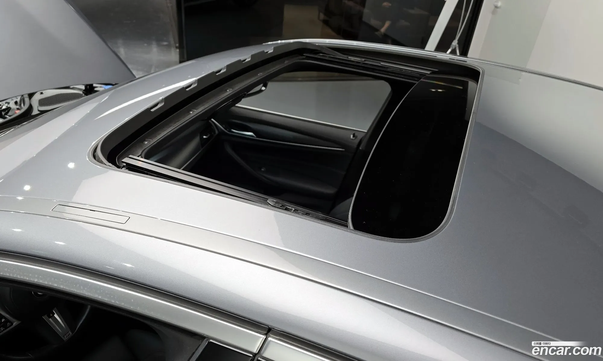 BMW 5 Series 2023 — 9