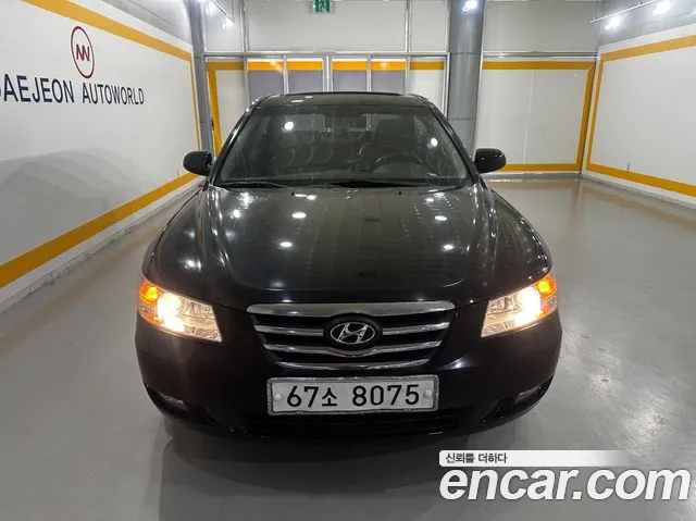 Hyundai NF Sonata