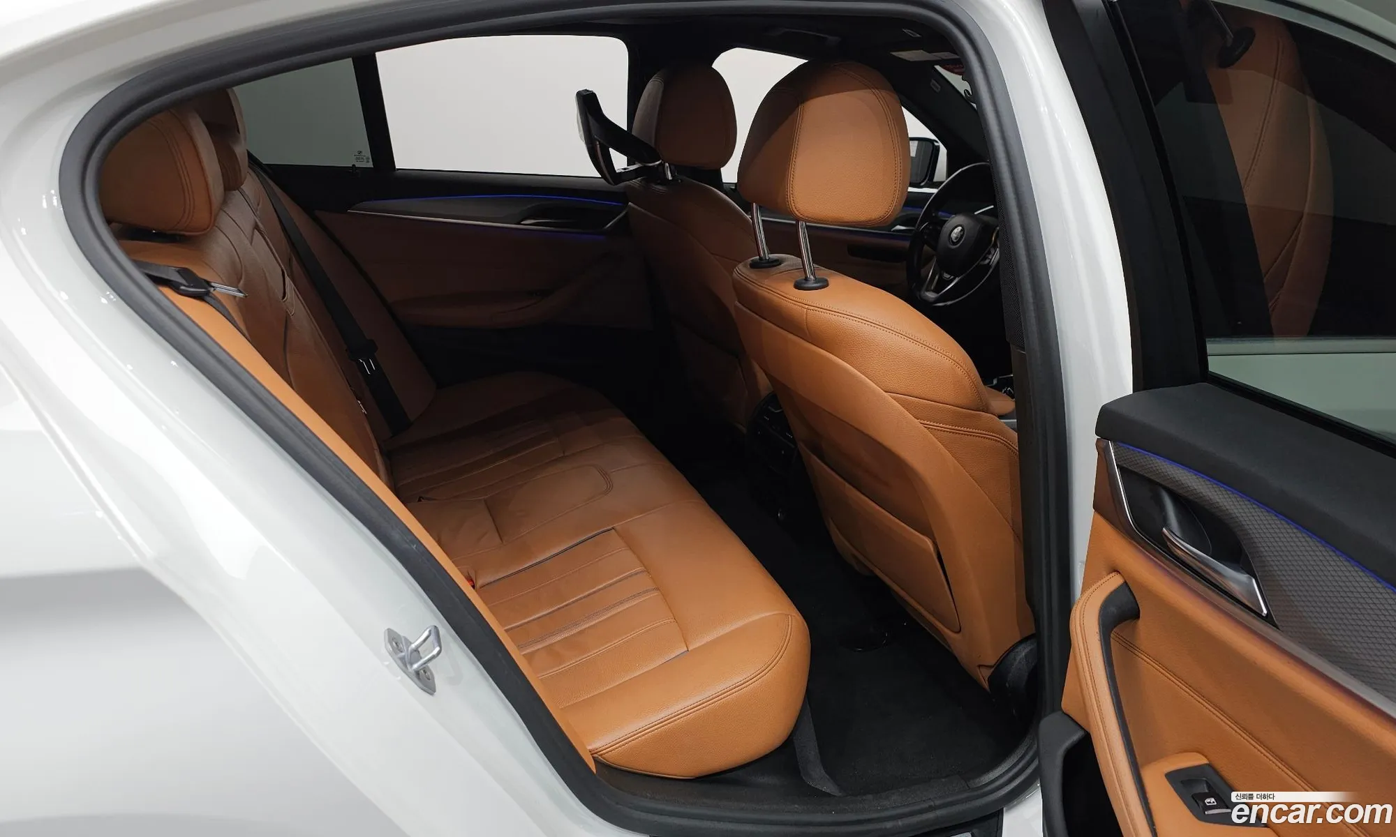 BMW 5 Series 2018 WBAJD3101JG970583 — 9