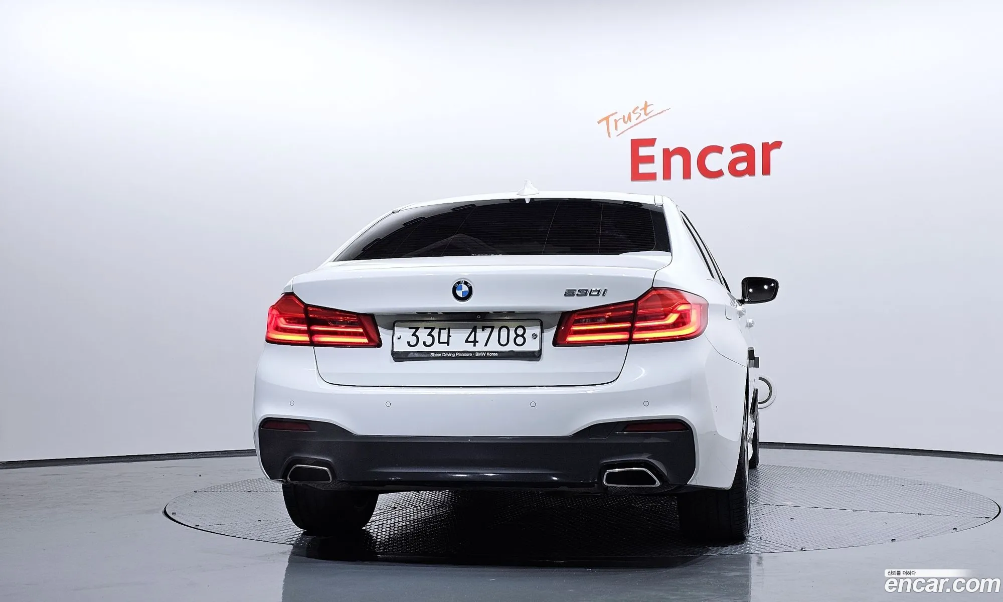 BMW 5 Series 2018 WBAJD3101JG970583 — 14