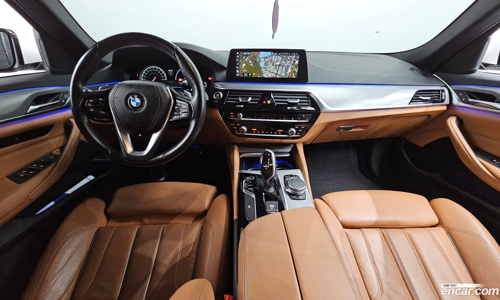 BMW 5 Series 2018 WBAJD3101JG970583 — 19