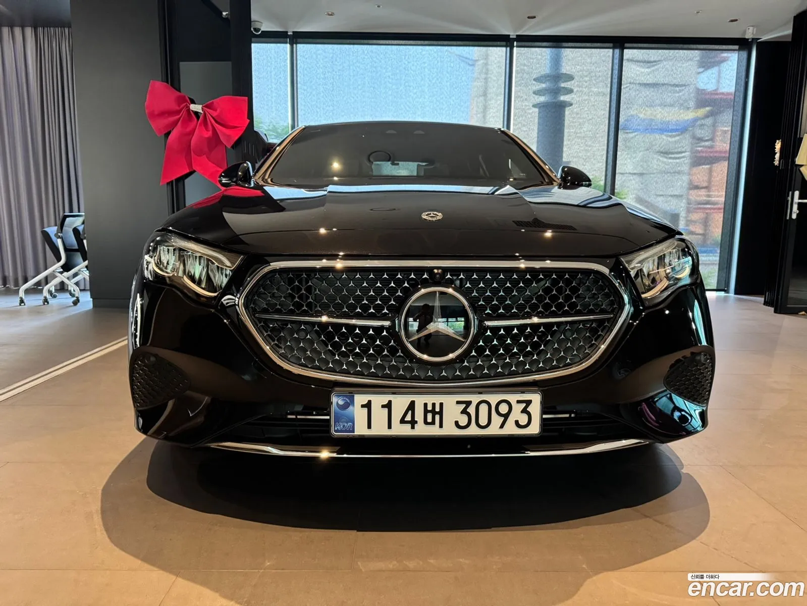 Mercedes-Benz E-Class W214 2025 — 13