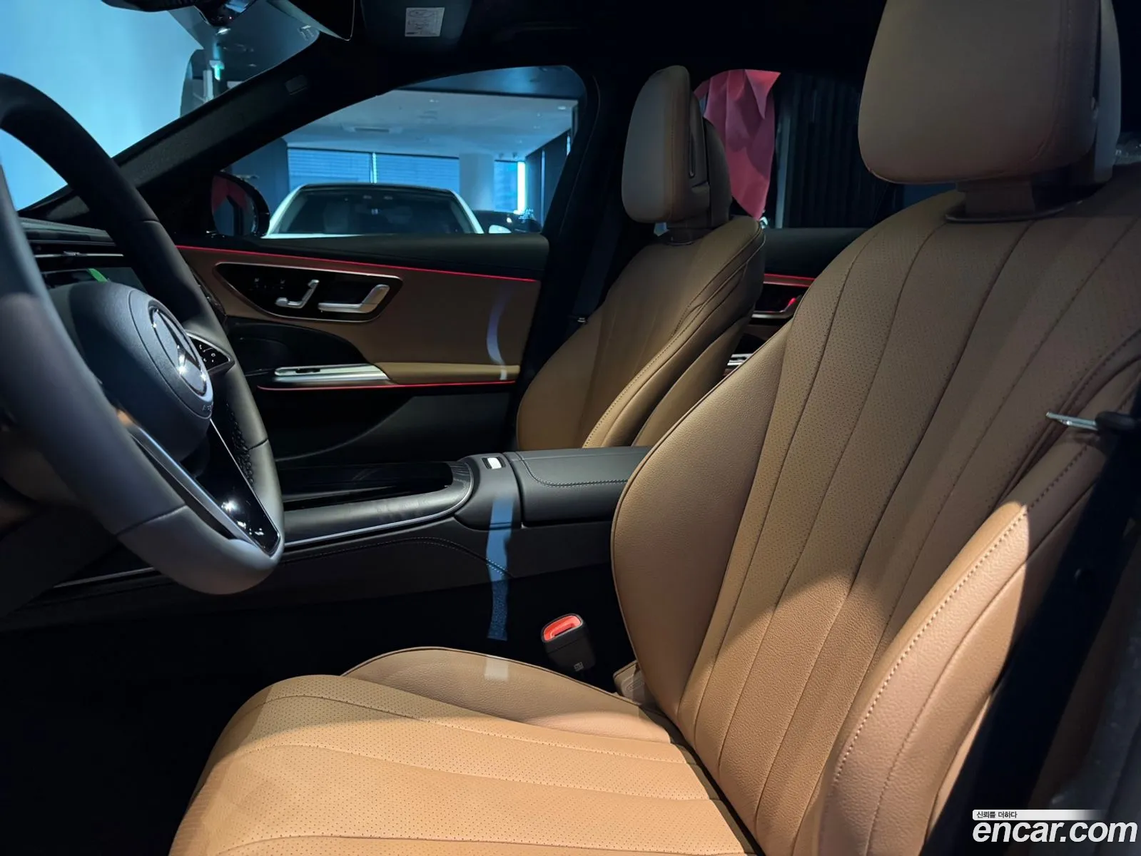 Mercedes-Benz E-Class W214 2025 — 11
