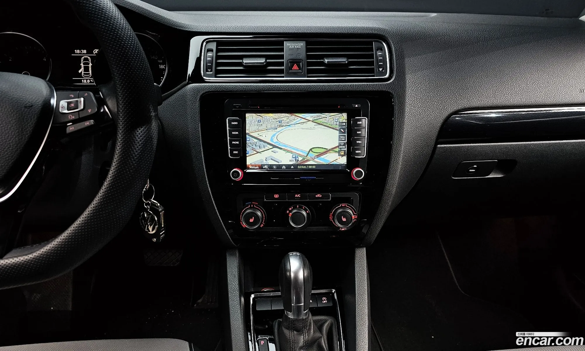Volkswagen Jetta 2015 — 3