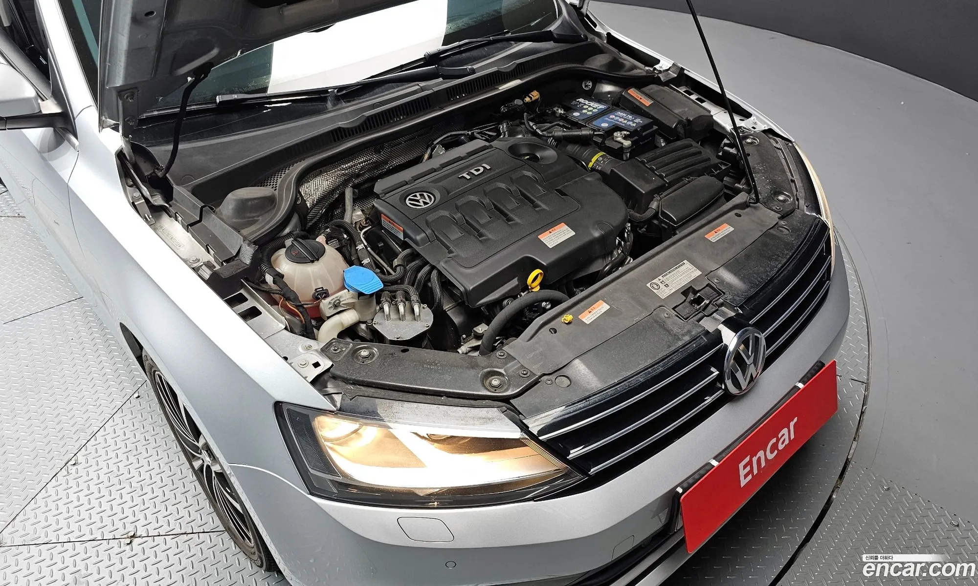 Volkswagen Jetta 2015 — 12