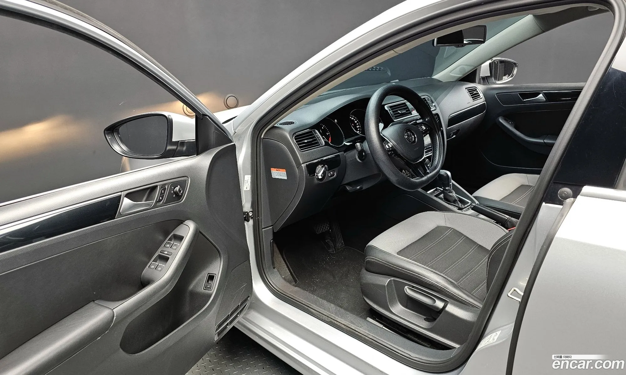 Volkswagen Jetta 2015 — 15