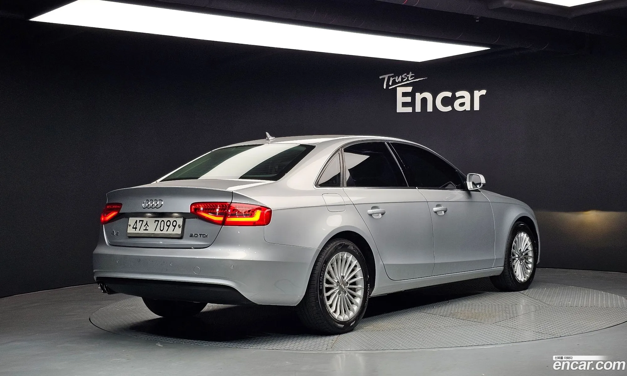 Audi A4 2013 — 11
