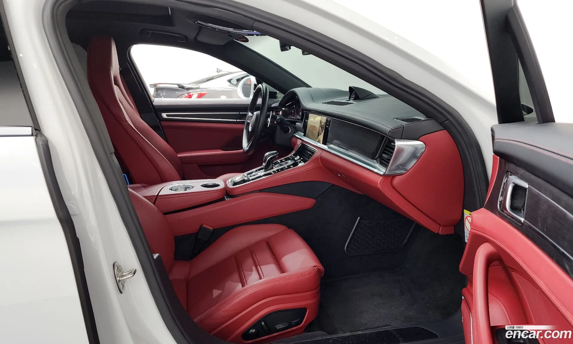 Porsche Panamera 2023 — 20