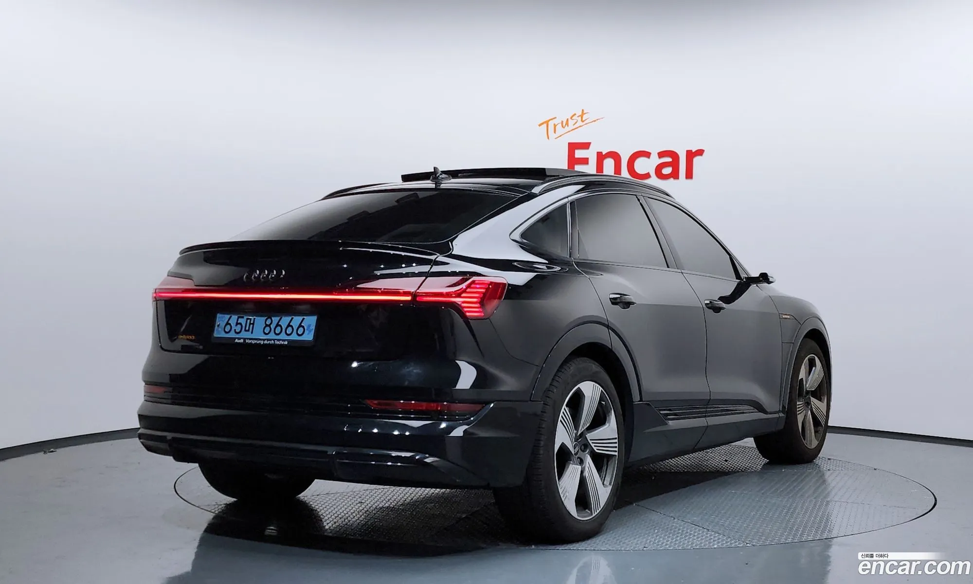 Audi e-tron 2021 11111111111111111 — 9