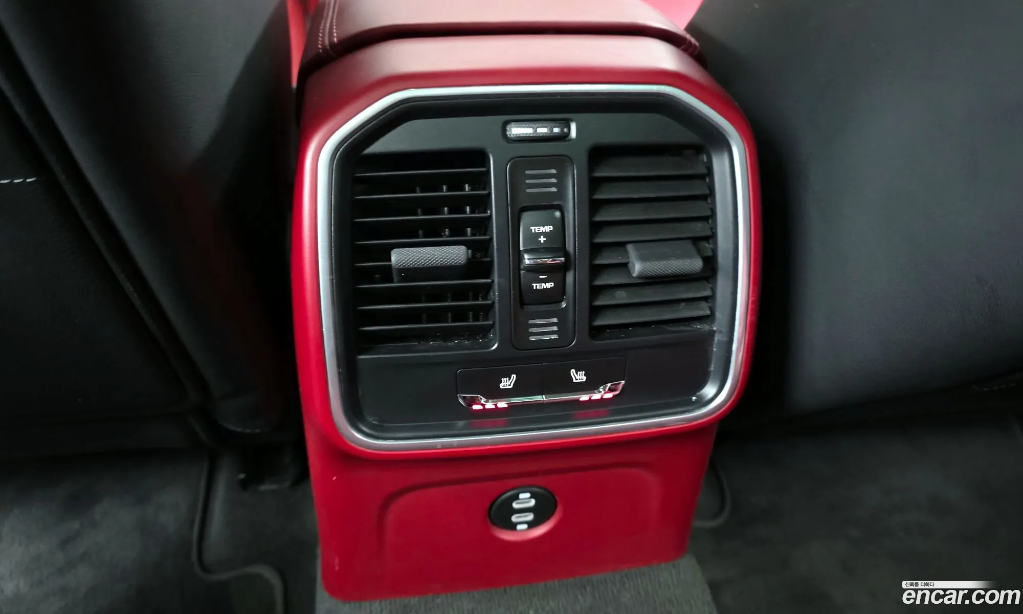 Porsche Macan 2022 WP1AG2954NLB36792 — 3