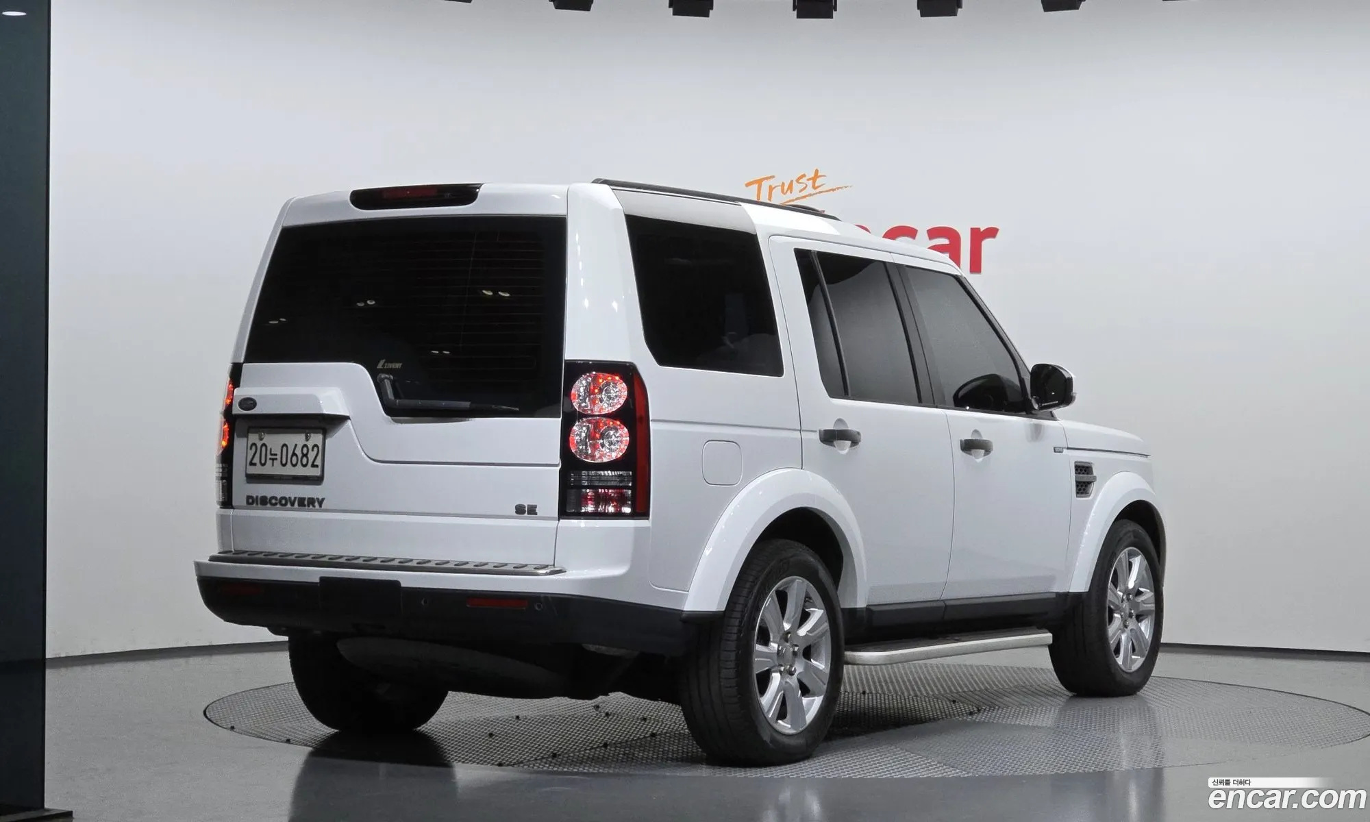 Land Rover Discovery 4 2016 — 16