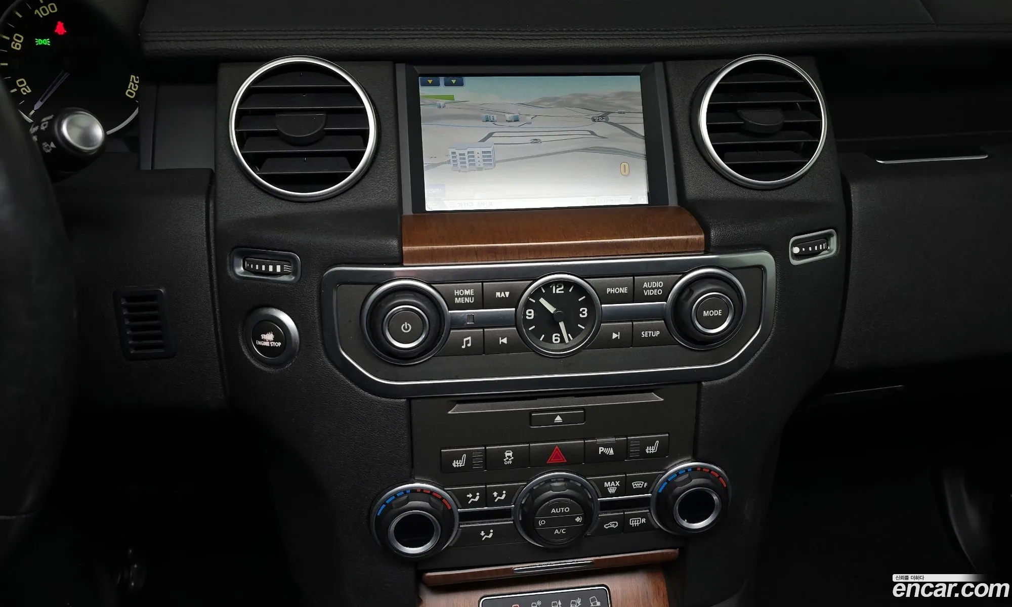 Land Rover Discovery 4 2016 — 17