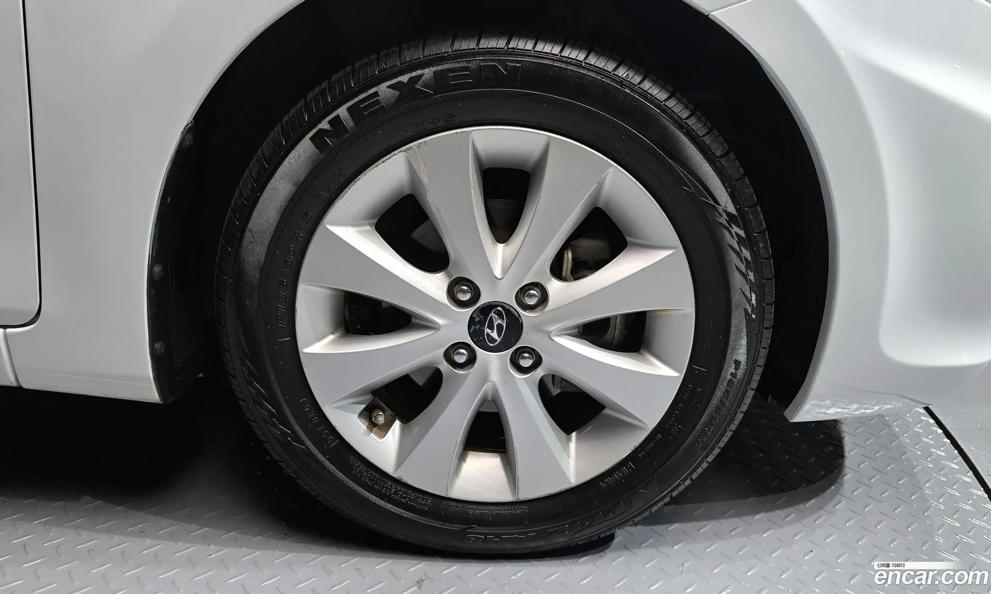 Hyundai Accent 2015 — 16