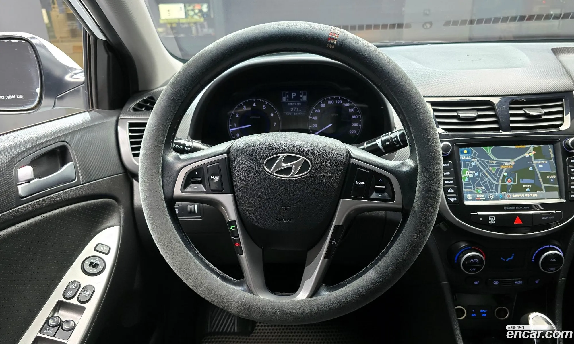 Hyundai Accent 2015 — 19