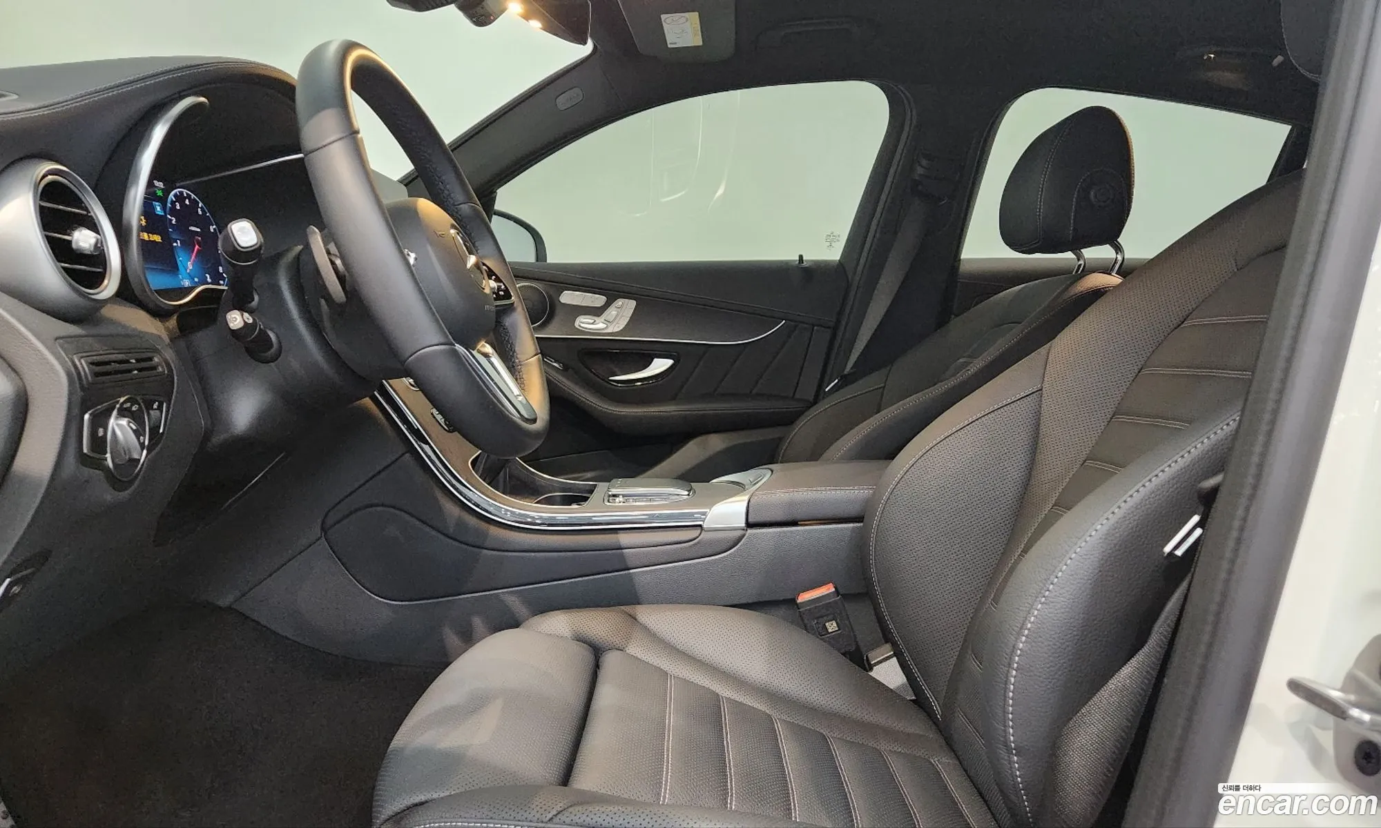 Mercedes-Benz GLC-Class X253 2023 — 16