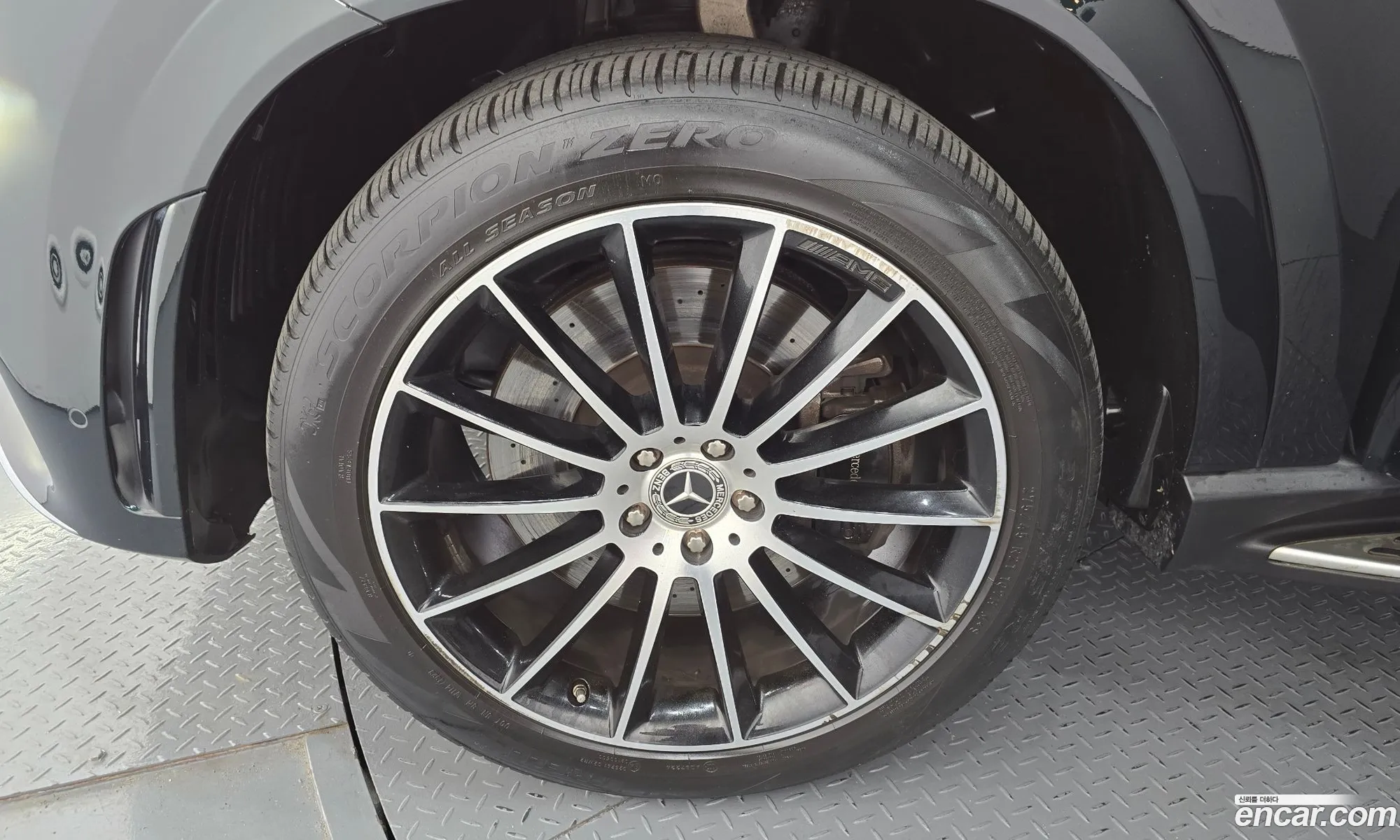 Mercedes-Benz GLE-Class W167 2022 — 10