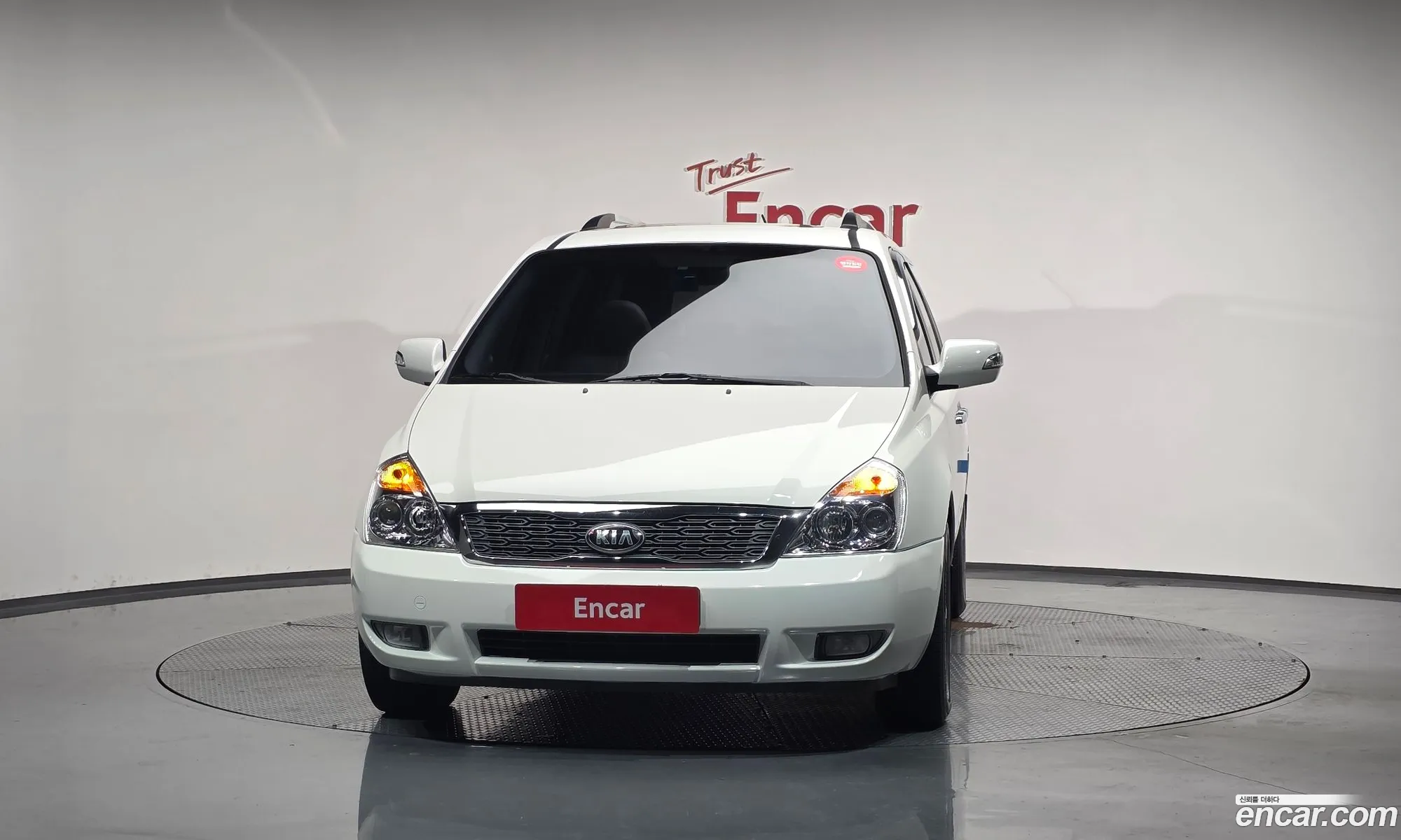 Kia Carnival R 2013 — 15