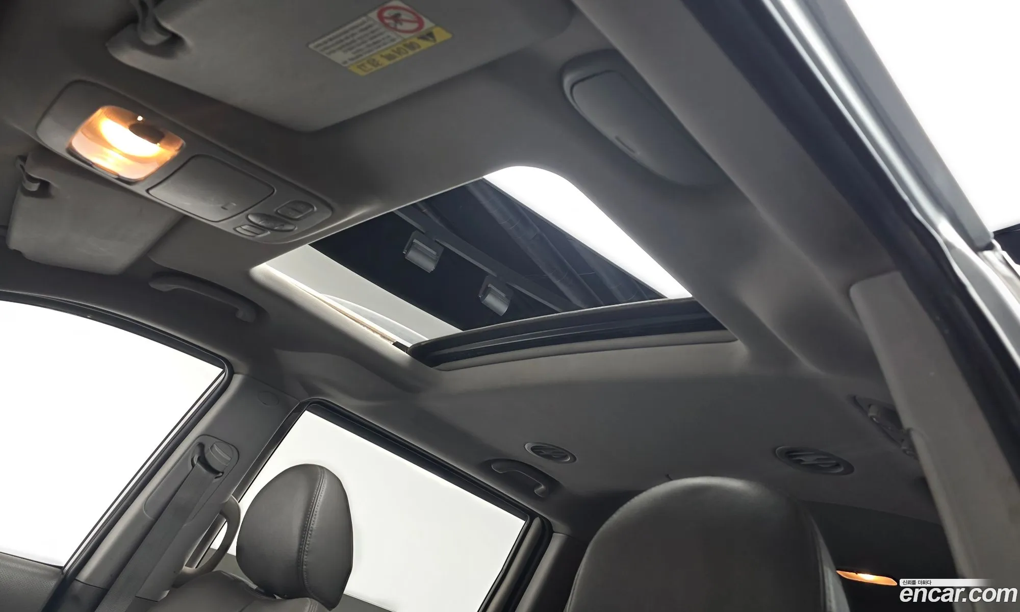 Kia Carnival R 2013 — 17