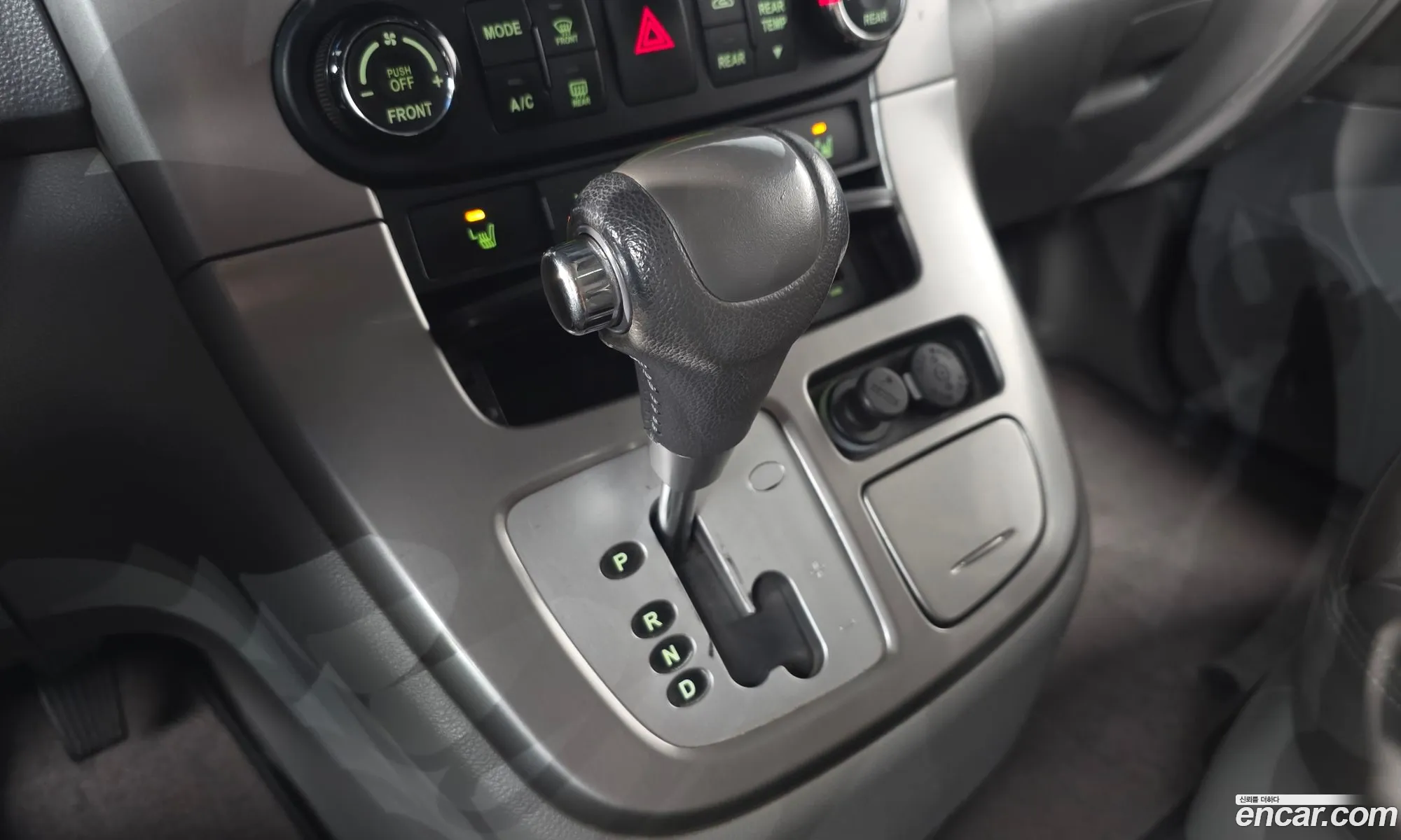 Kia Carnival R 2013 — 4