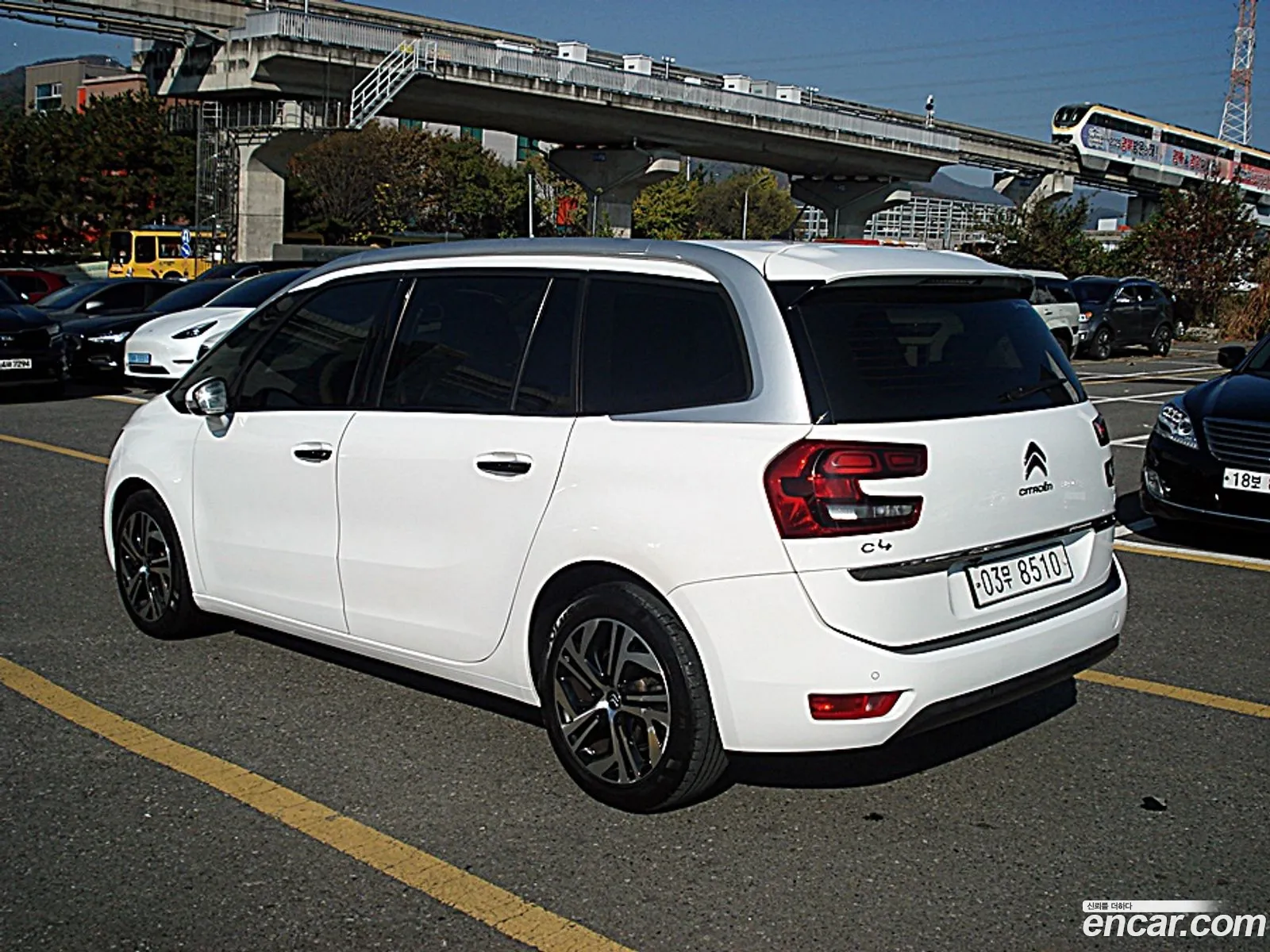 Citroen/DS Grand C4 Picasso 2017 — 18