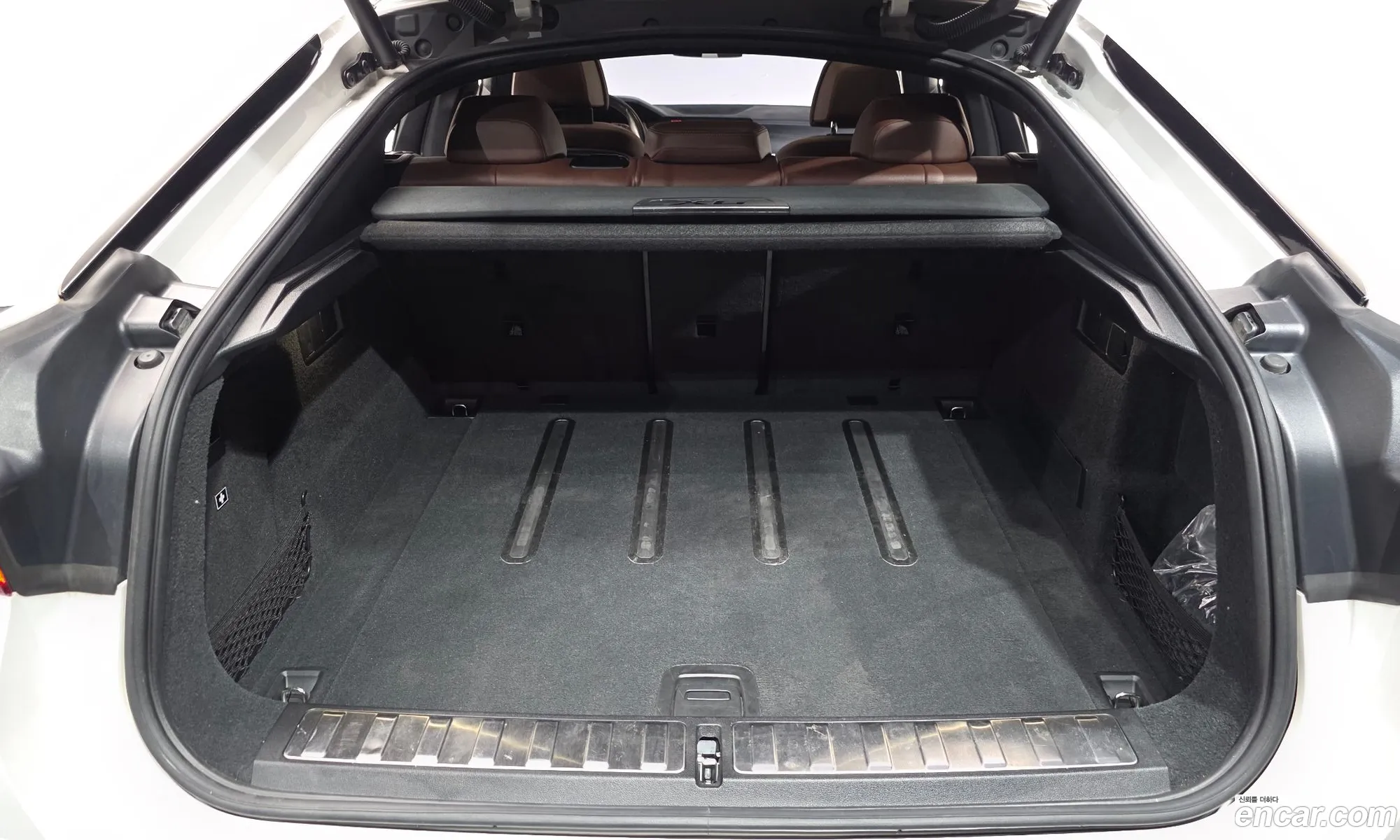 BMW X6 2020 WBACY6101M9D76408 — 10