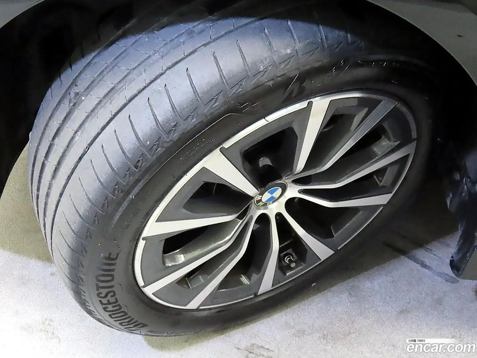 BMW 3 Series 2022 — 3