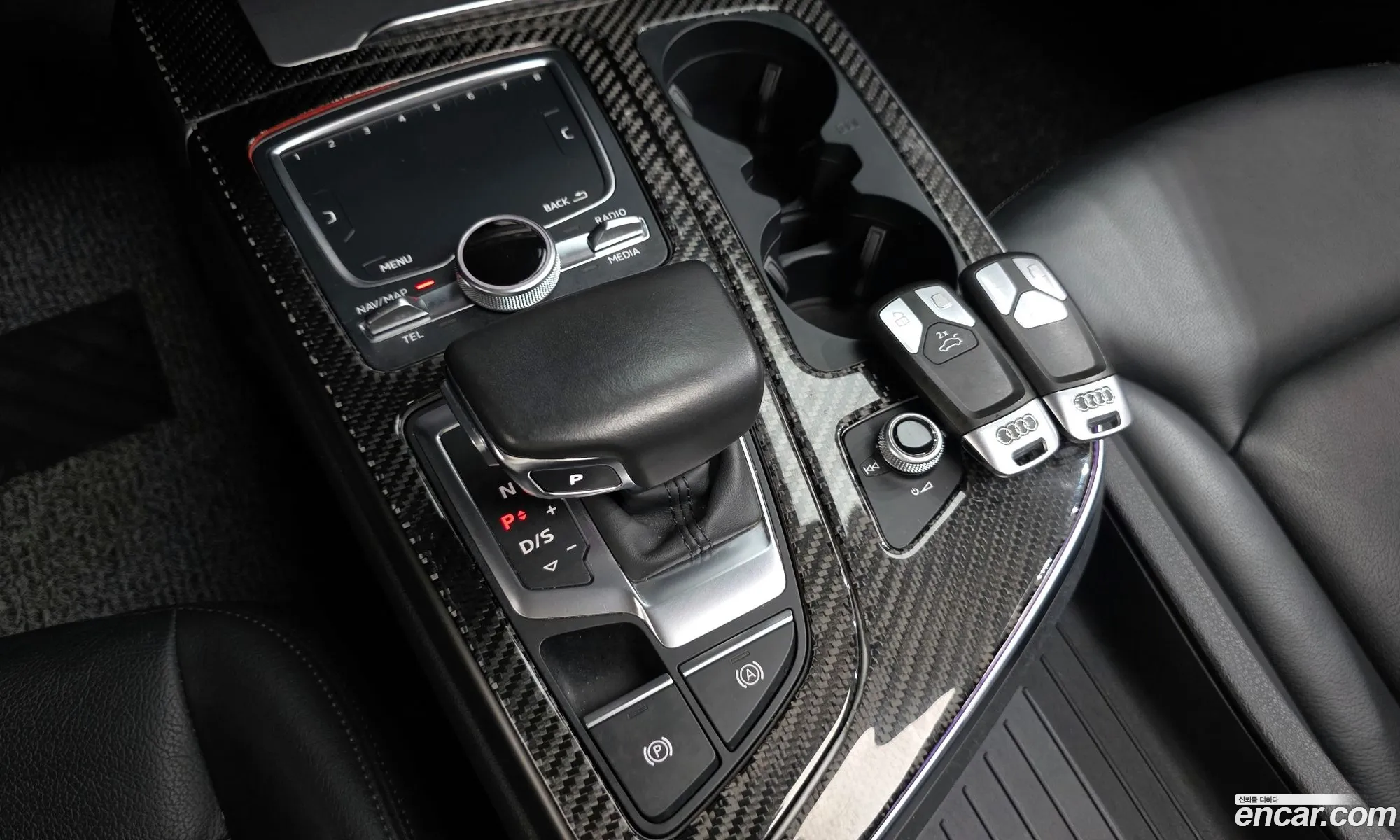 Audi Q7 2019 WAUZZZ4M6KD045483 — 5