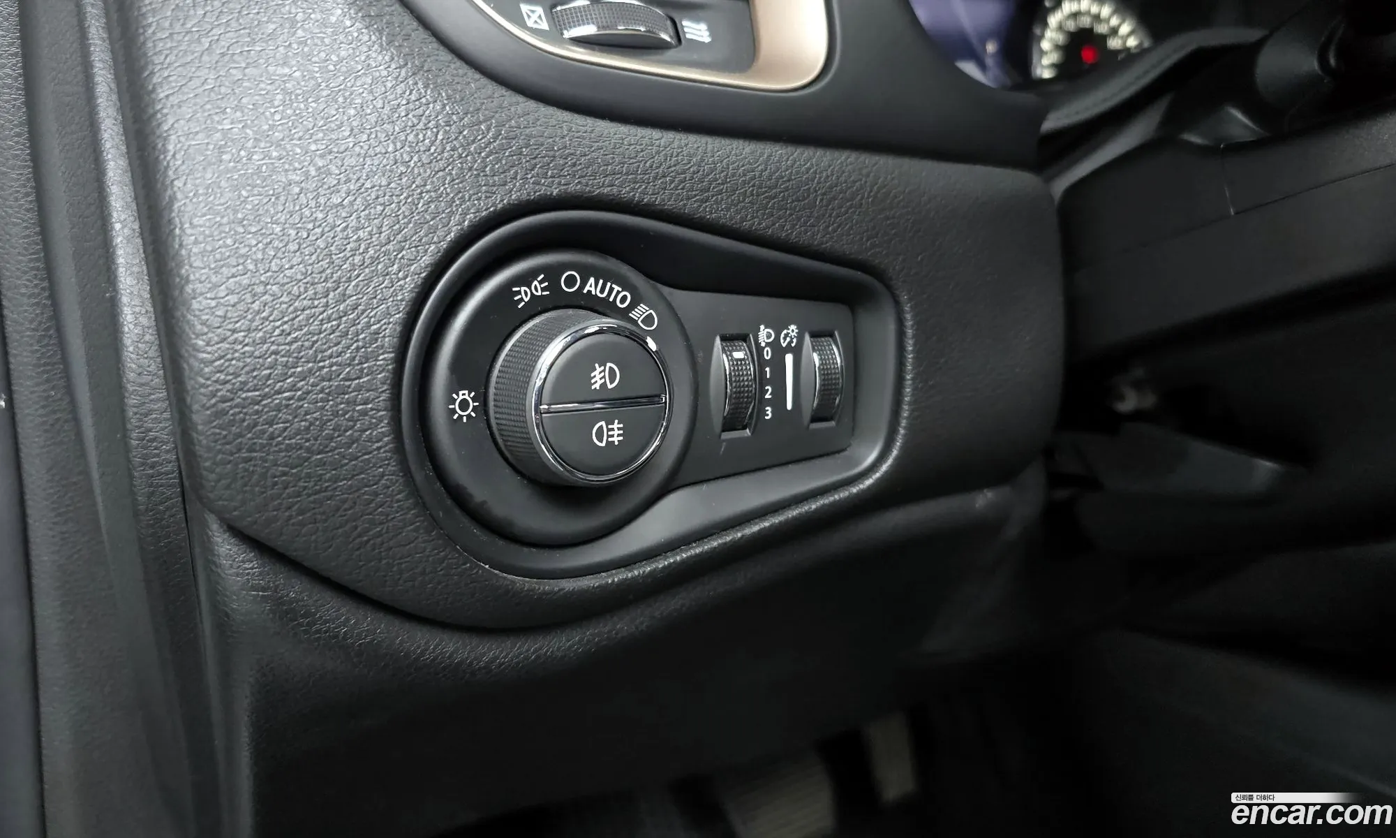 Jeep Renegade 2015 — 17
