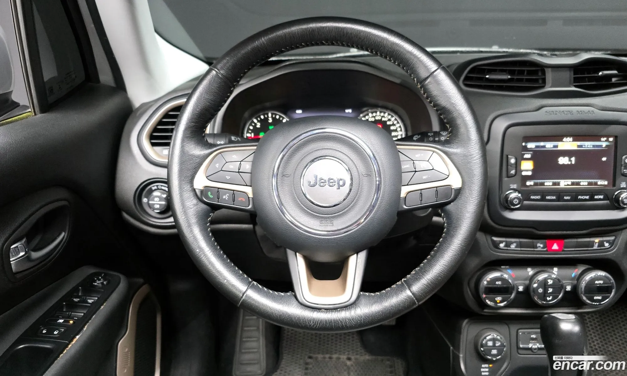 Jeep Renegade 2015 — 14