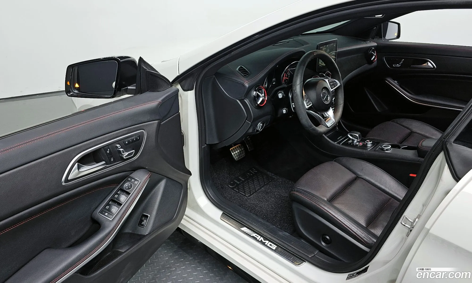 Mercedes-Benz CLA-Class C117 2018 — 15