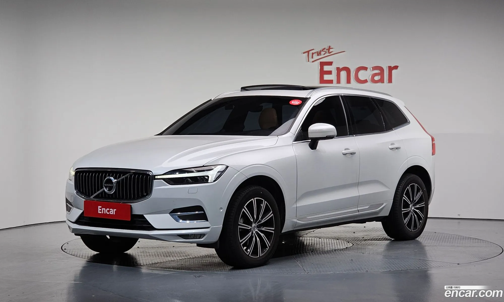 Volvo XC60 2021 — 18