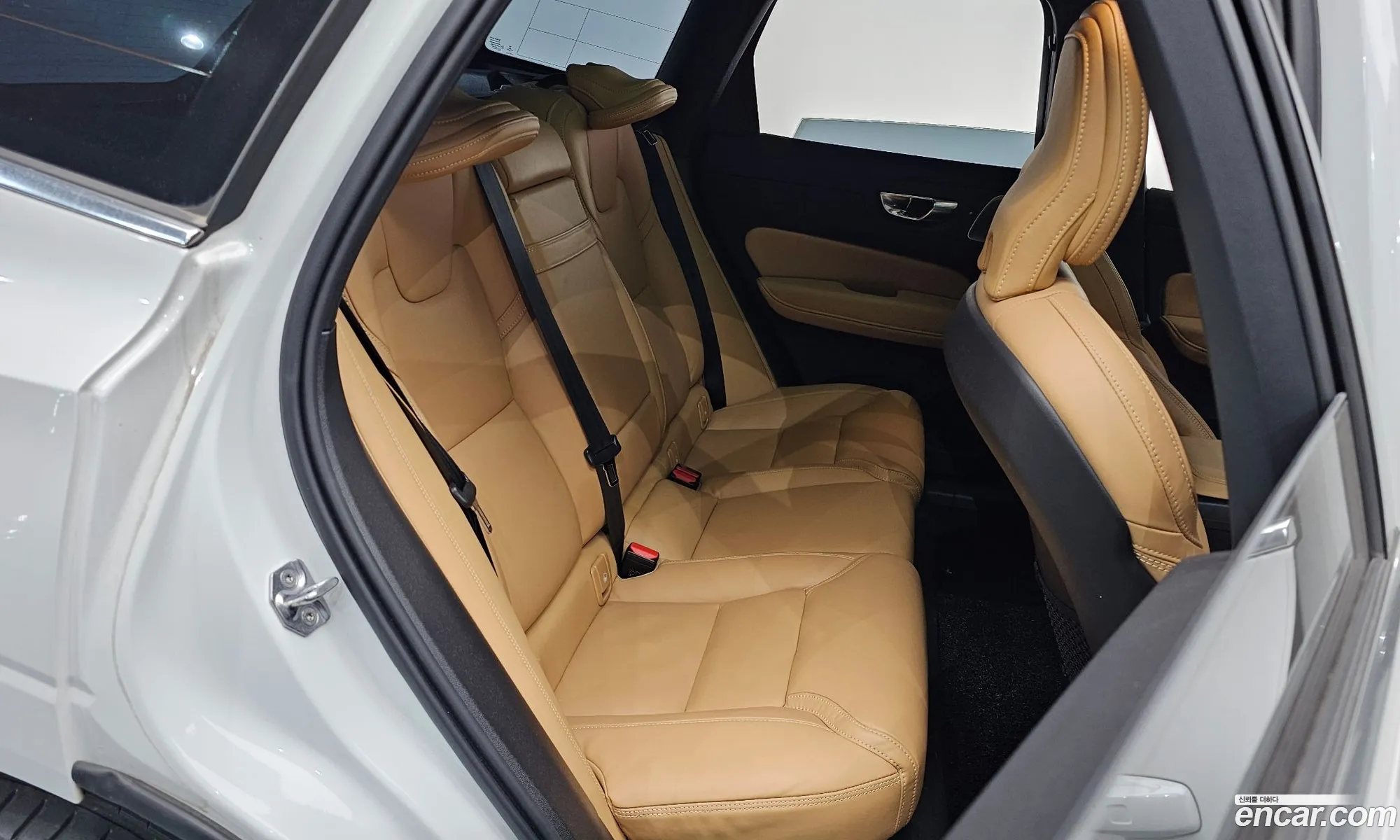 Volvo XC60 2021 — 14