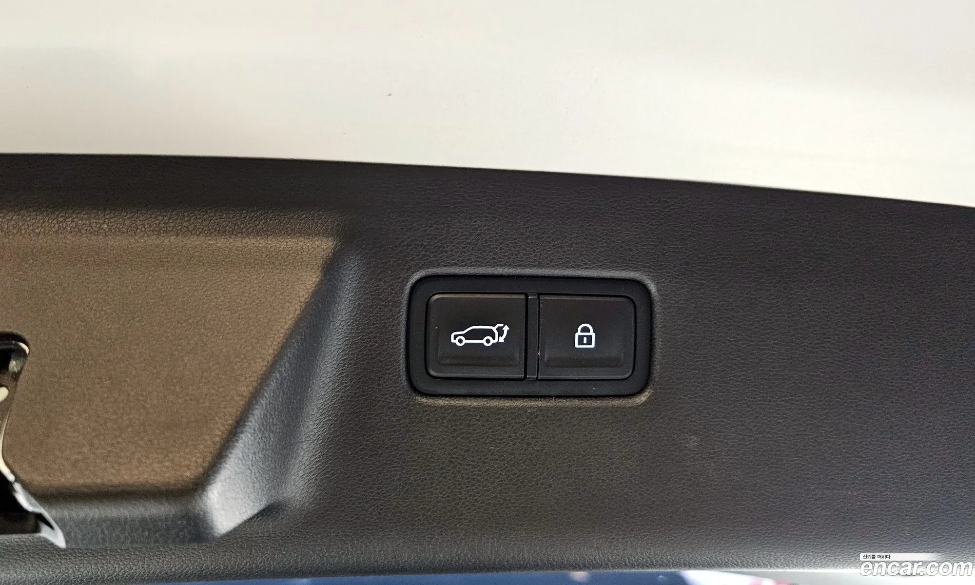 Hyundai Santa Fe 2023 — 17