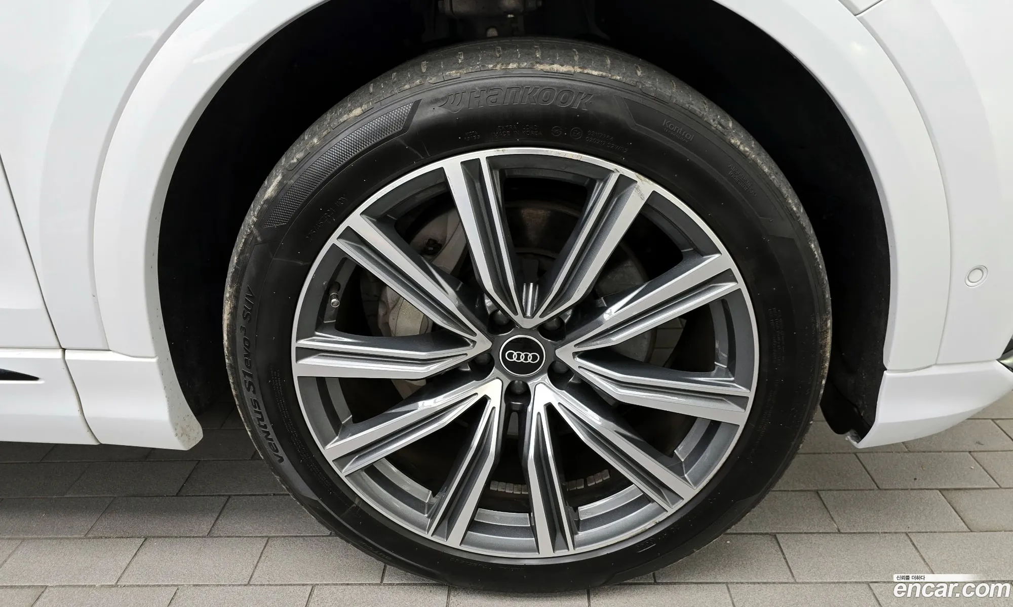 Audi Q8 2021 — 3
