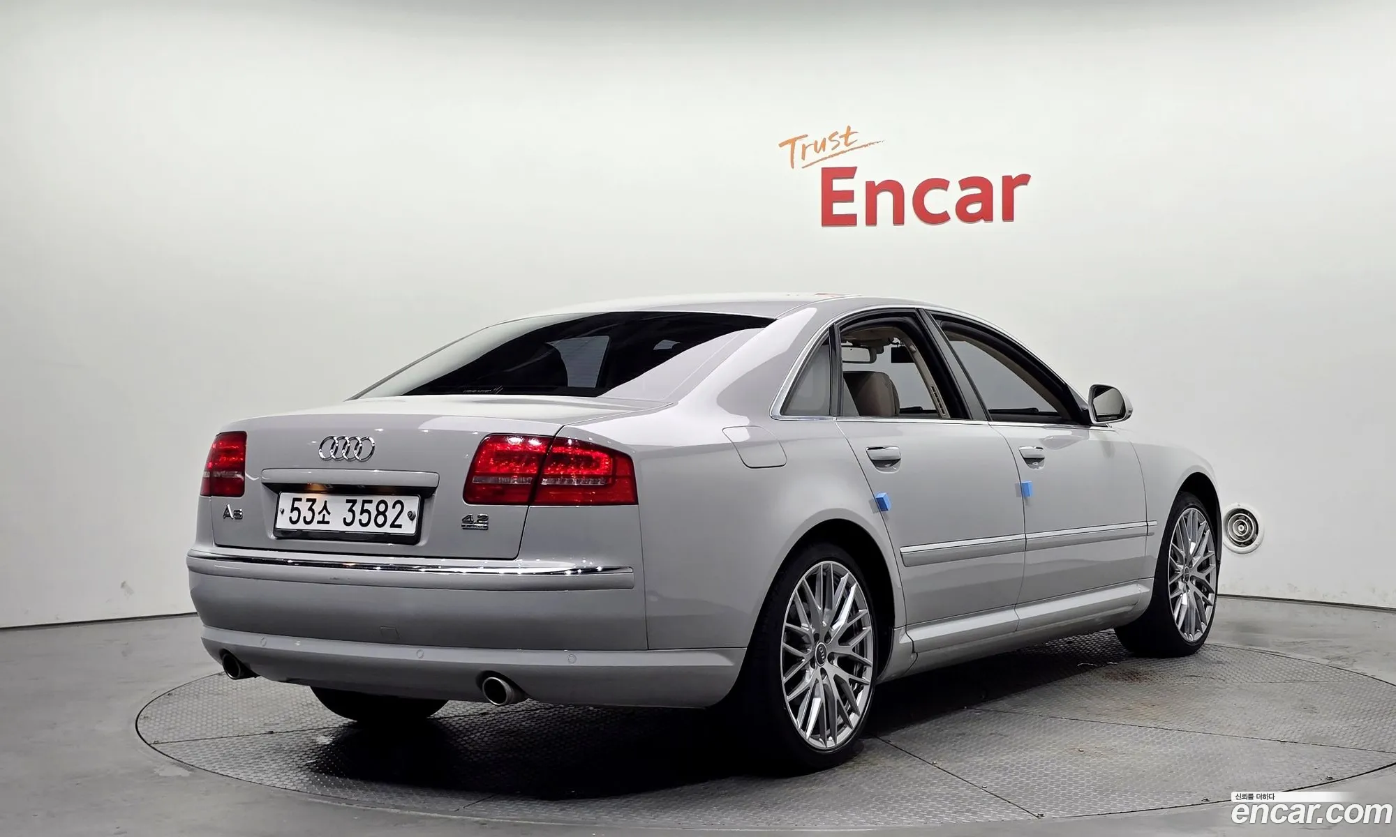 Audi A8 2009 WAUZZZ4E5AN001086 — 17