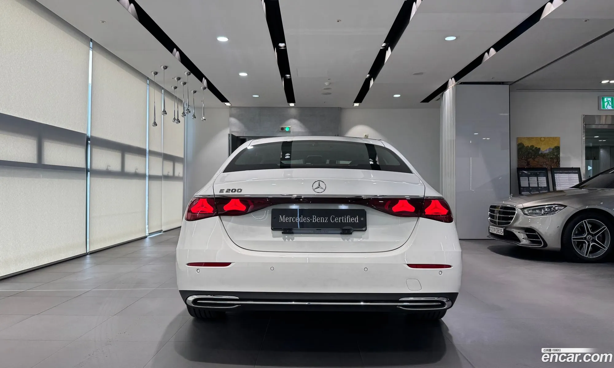 Mercedes-Benz E-Class W214 2025 — 14