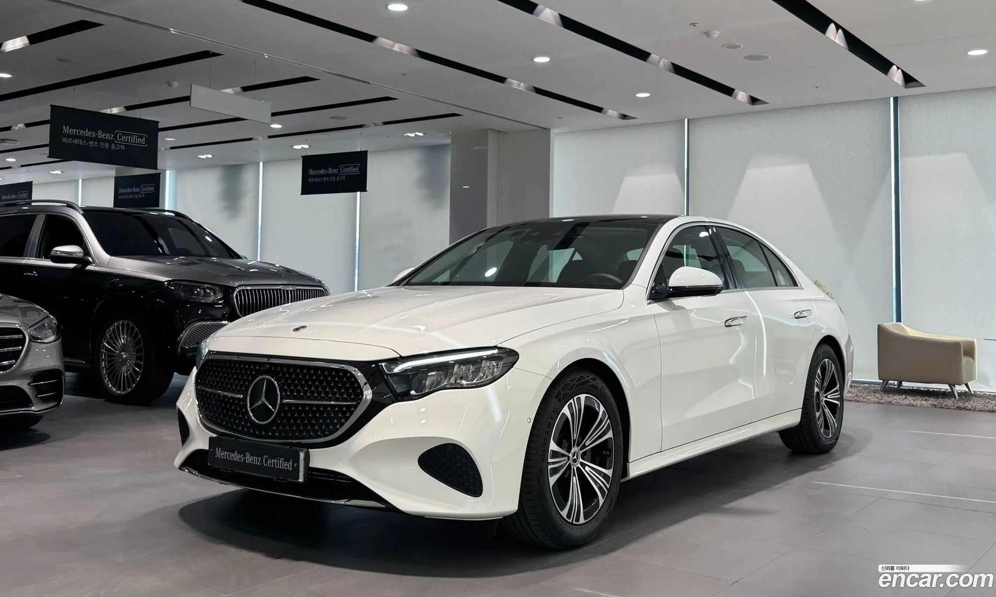 Mercedes-Benz E-Class W214 2025 — 19