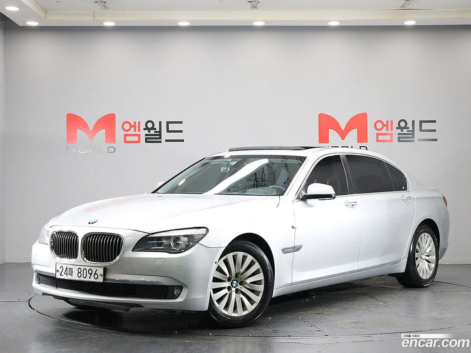 BMW 7 Series 2009 — 18