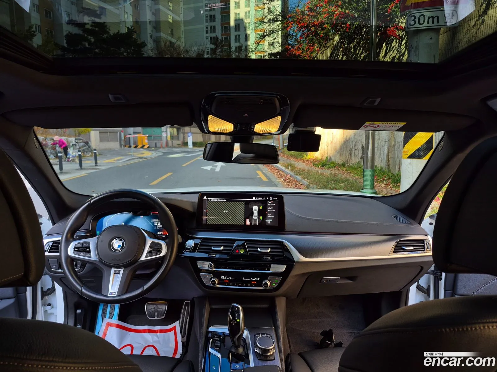 BMW 5 Series 2022 — 16