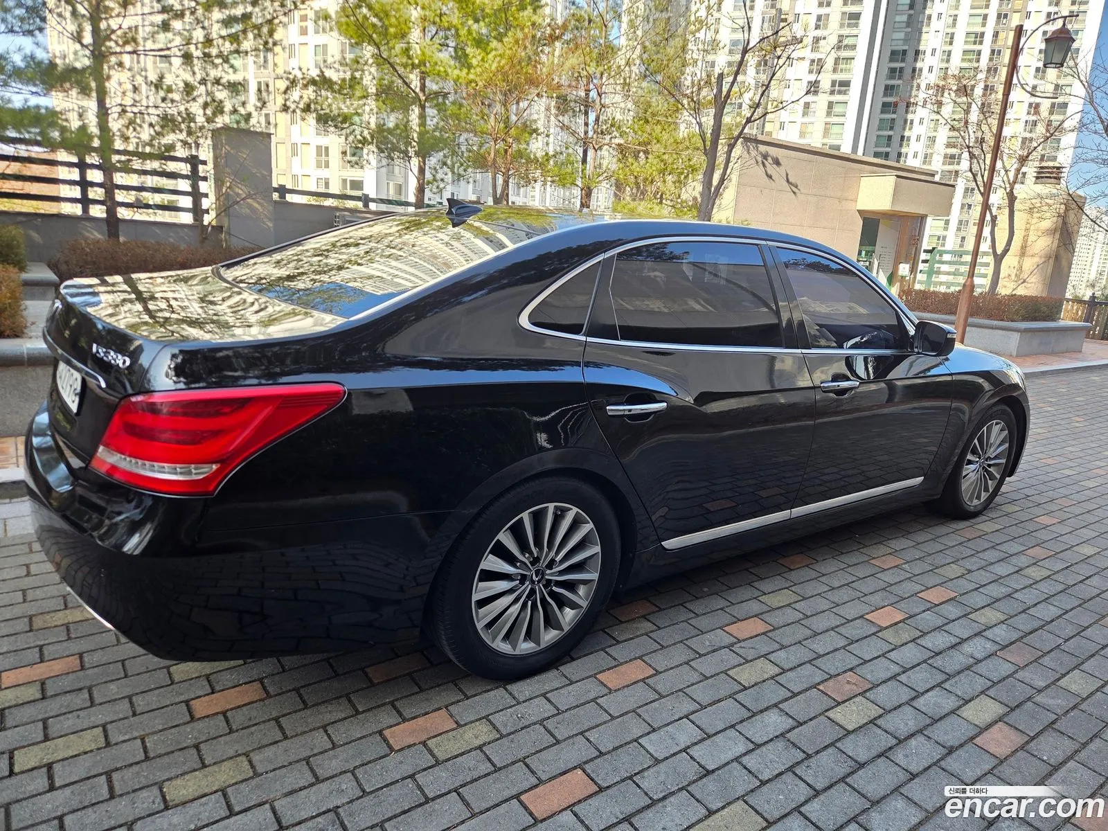 Hyundai Equus 2014 — 16