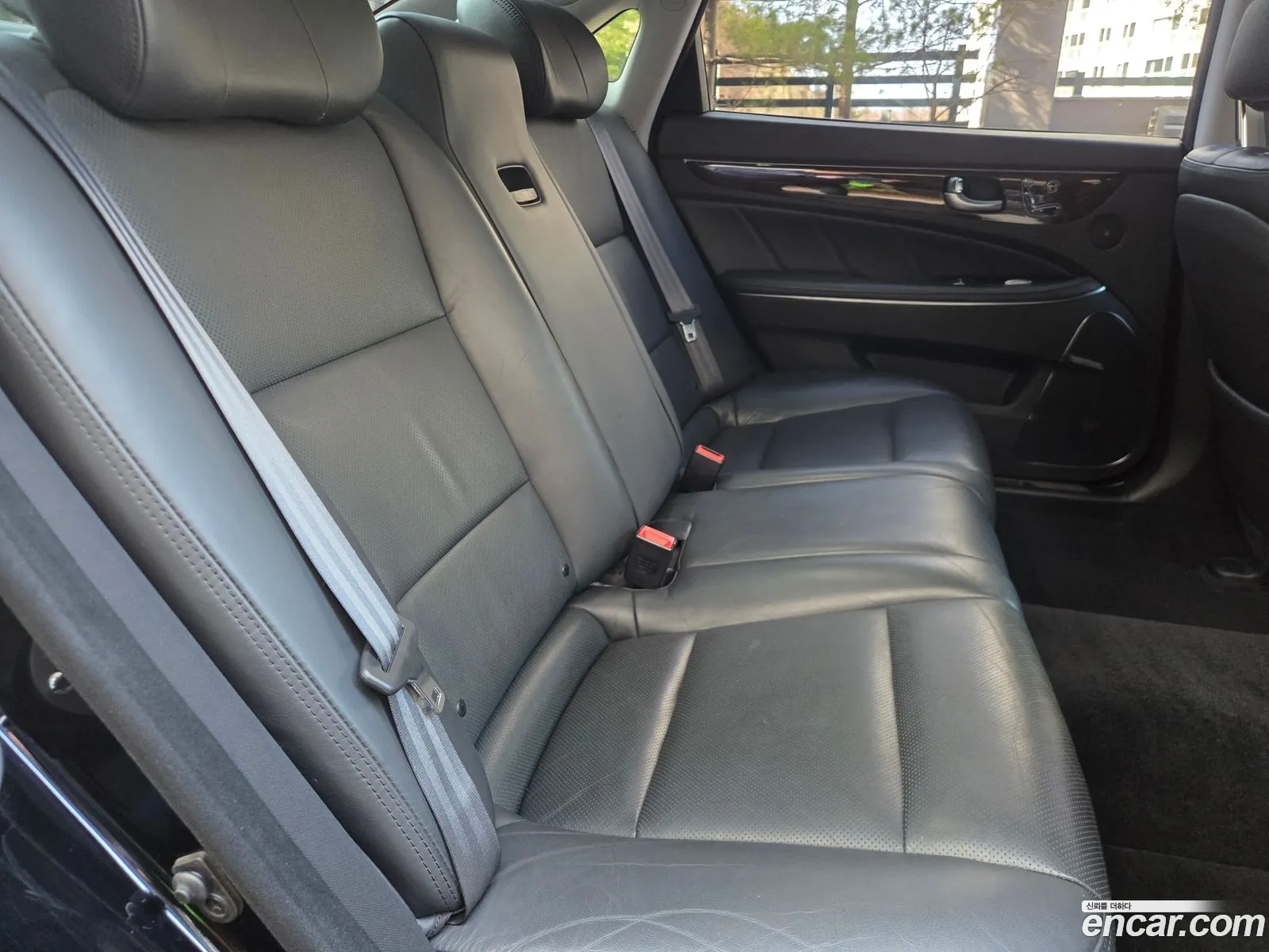 Hyundai Equus 2014 — 17
