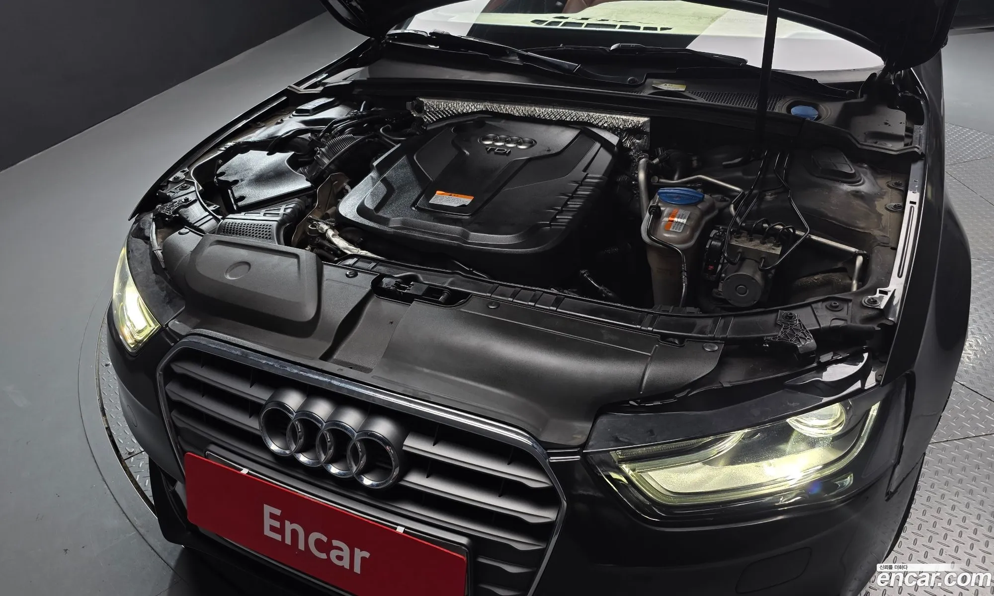 Audi A4 2015 WAUZZZ8K0GA001528 — 2