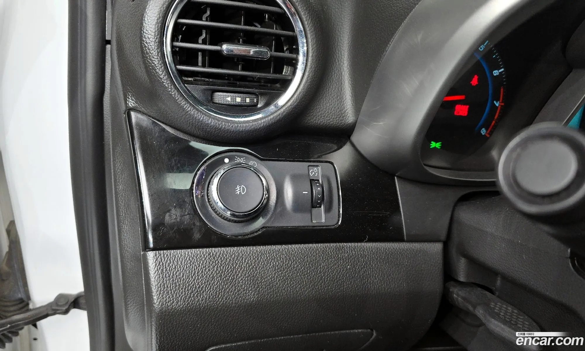 Chevrolet (GM Daewoo) Orlando 2015 — 18