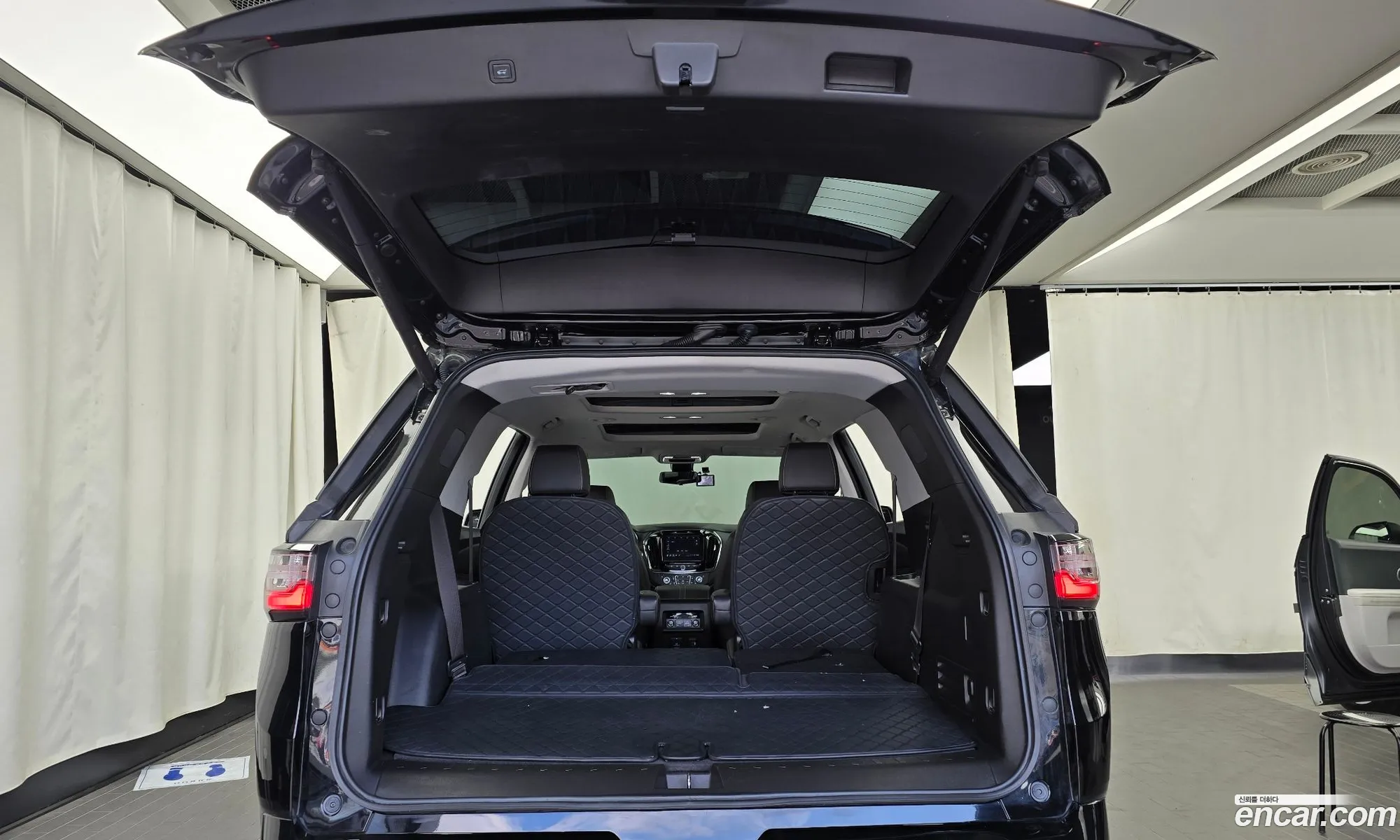 Chevrolet (GM Daewoo) Traverse 2021 — 16