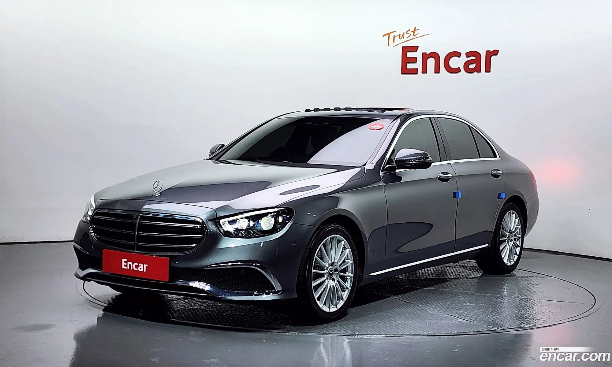 Mercedes-Benz E-Class W213 2022 — 16