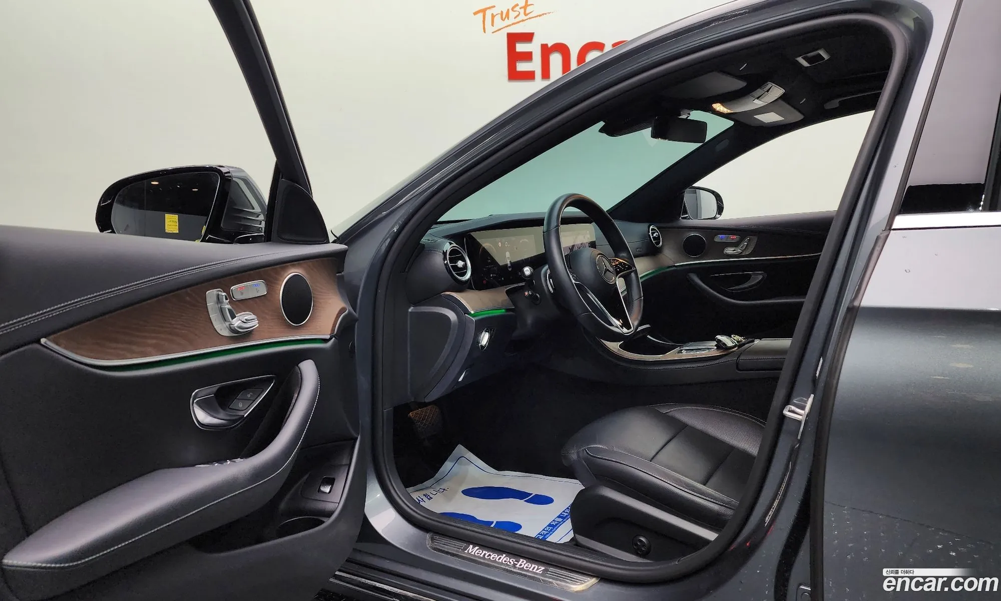 Mercedes-Benz E-Class W213 2022 — 15