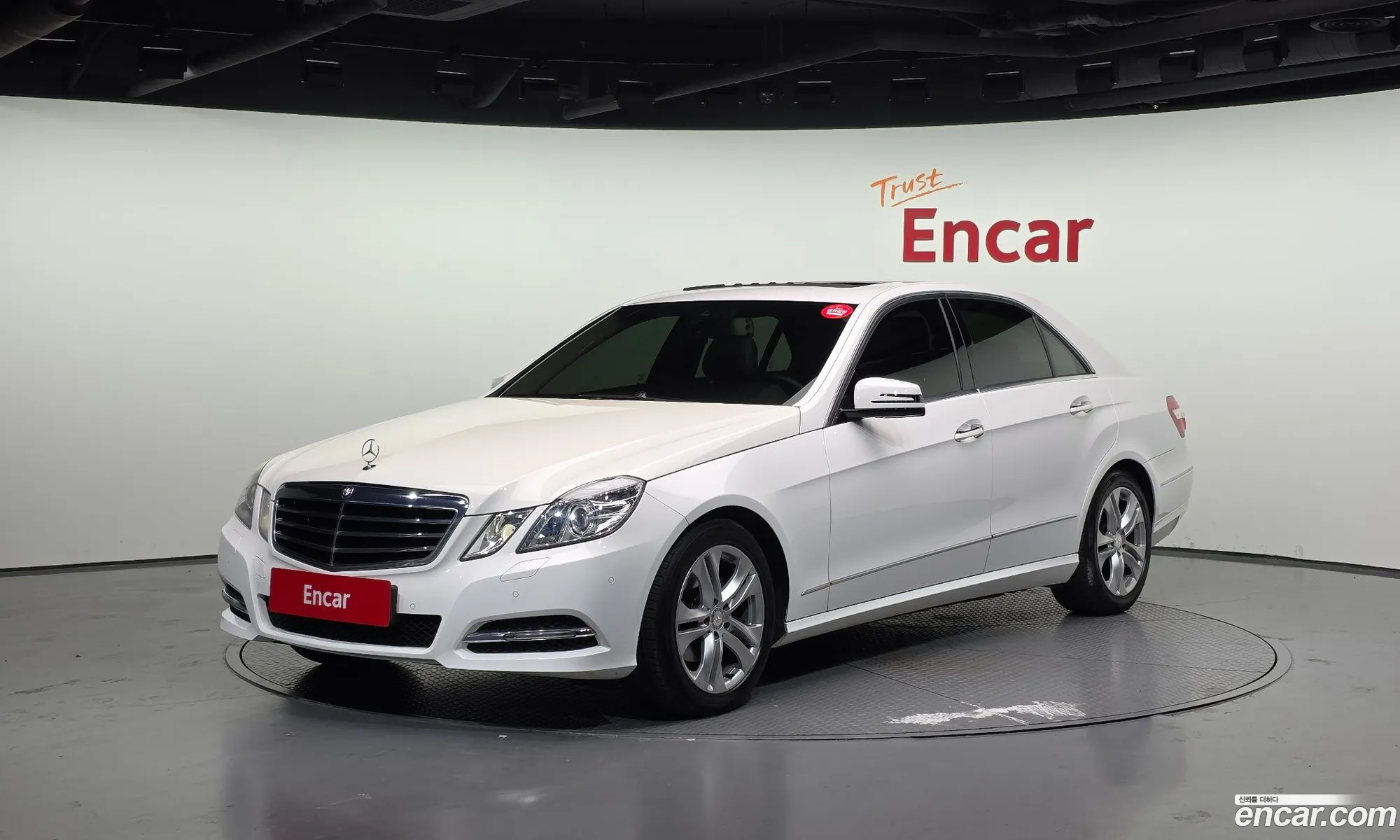 Mercedes-Benz E-Class W212 2013 WDDHF0CB2DA708772 — 6