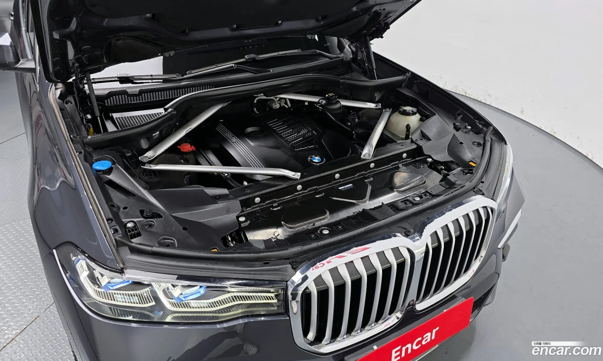 BMW X7 2021 — 12