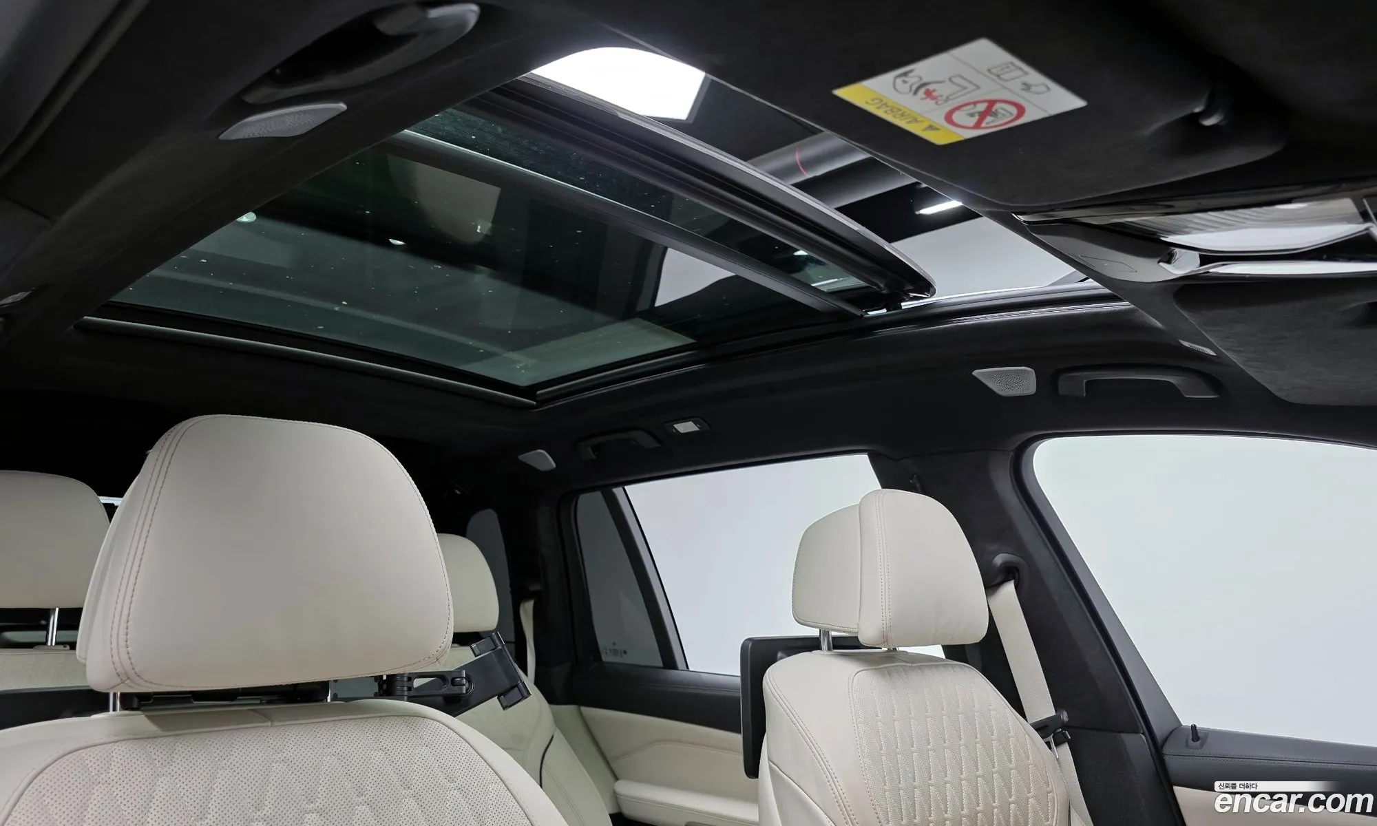 BMW X7 2021 — 7